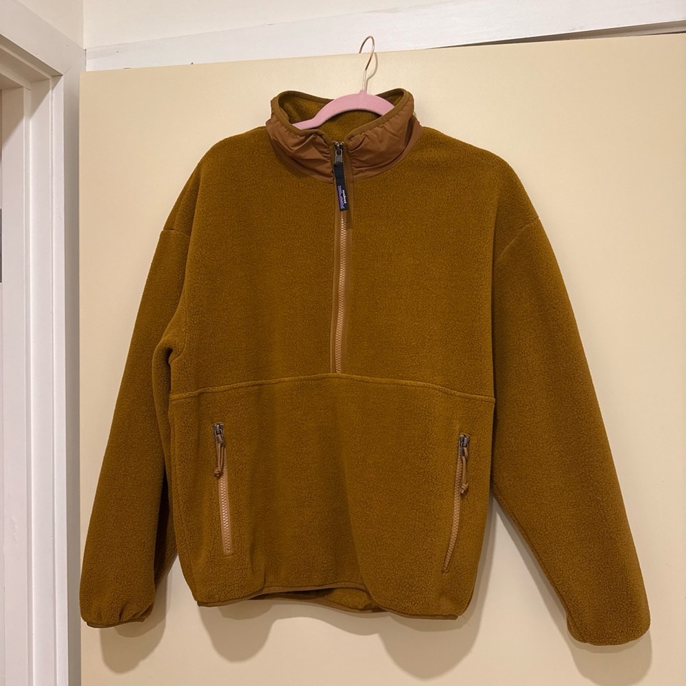 Patagonia Quarter-Zip Fleece Pullover in Rust Brown